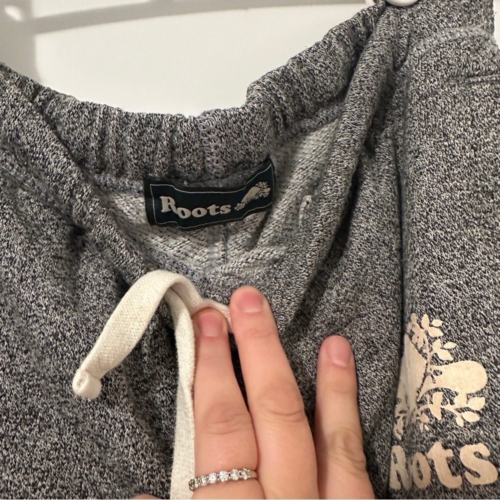 Roots Salt and Pepper Gray Jogger Style Sweatpants Size XXS Kids - Picture 7 of 11
